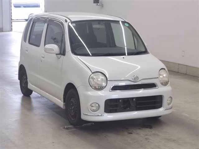 DAIHATSU MOVE LATTE
