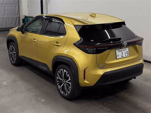 TOYOTA YARIS CROSS