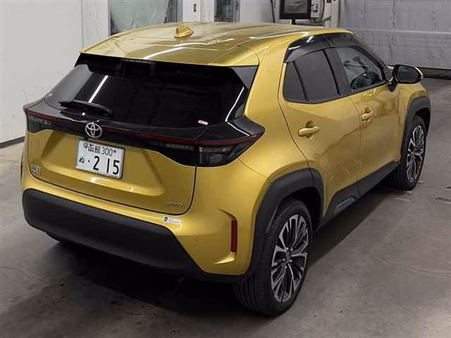 TOYOTA YARIS CROSS