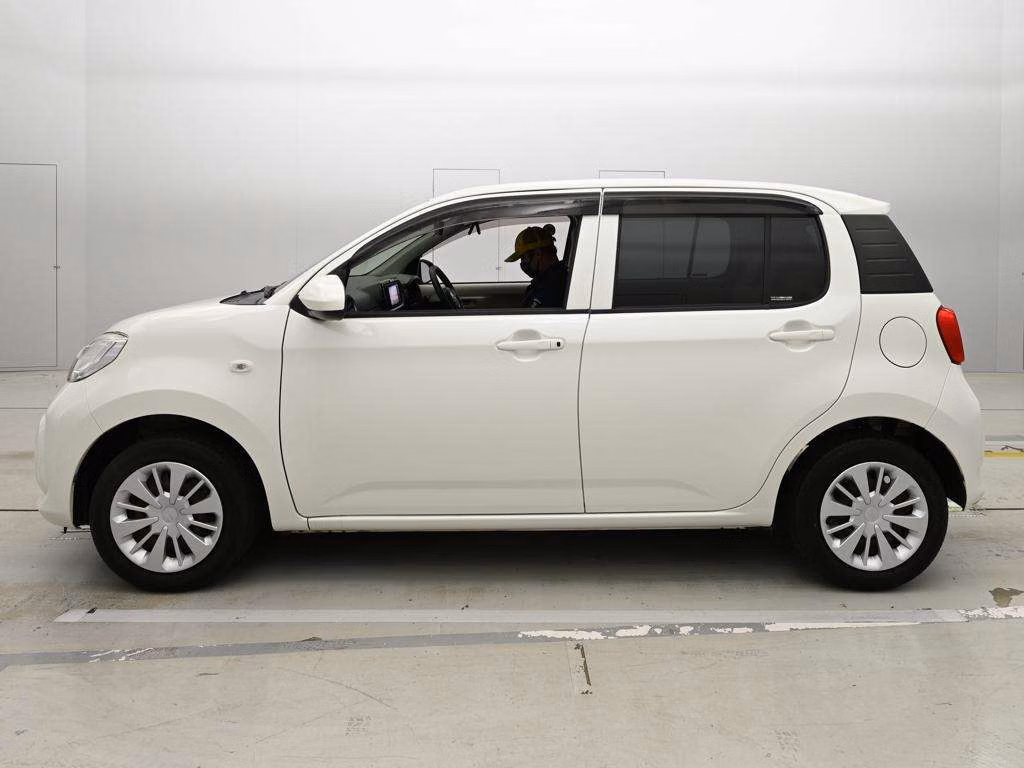 DAIHATSU BOON