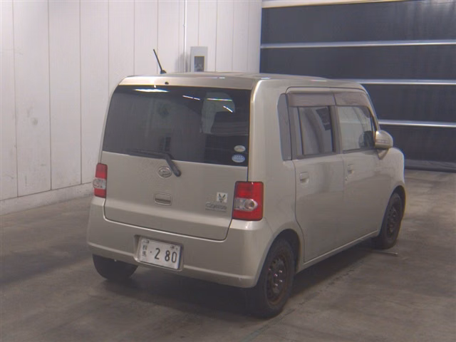 DAIHATSU MOVE CONTE