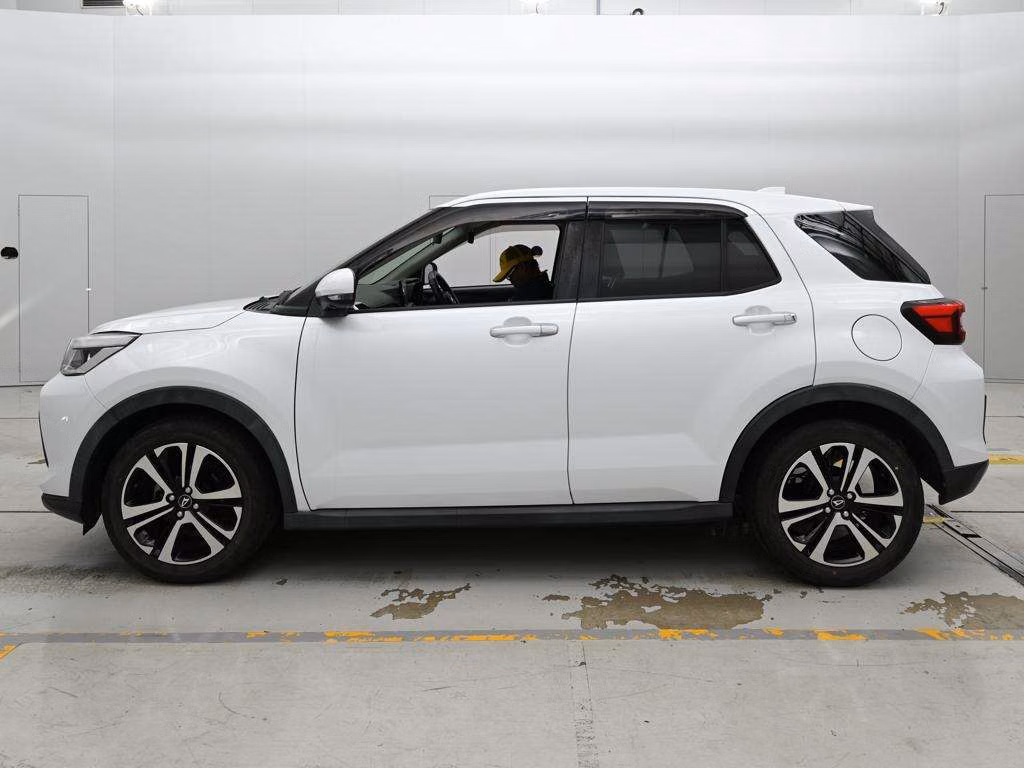 DAIHATSU ROCKY