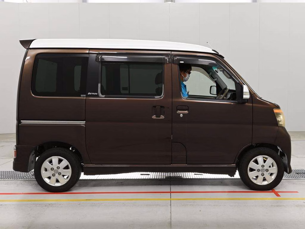 DAIHATSU ATRAI