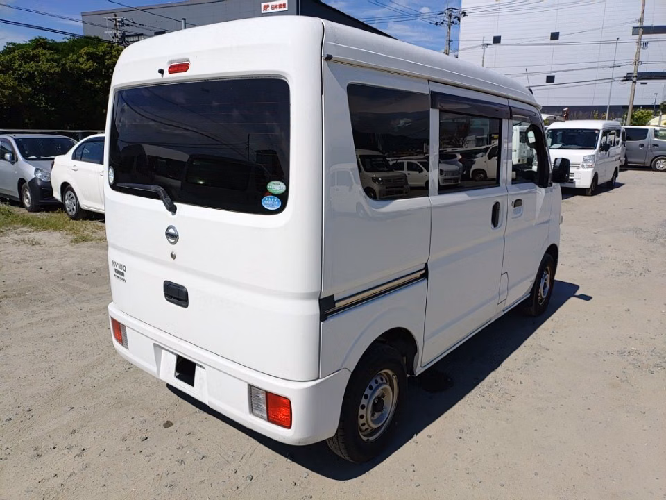 NISSAN NV100 CLIPPER