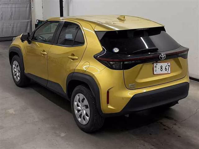 TOYOTA YARIS CROSS