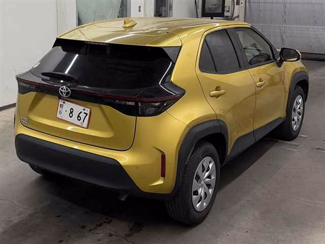 TOYOTA YARIS CROSS