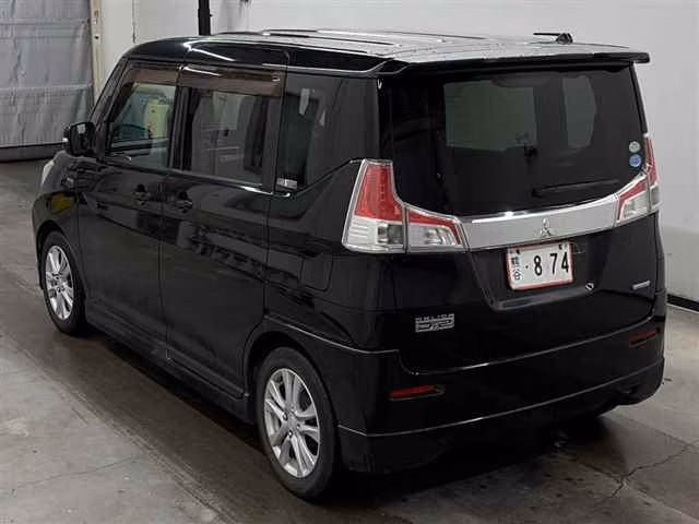 MITSUBISHI DELICA D:2
