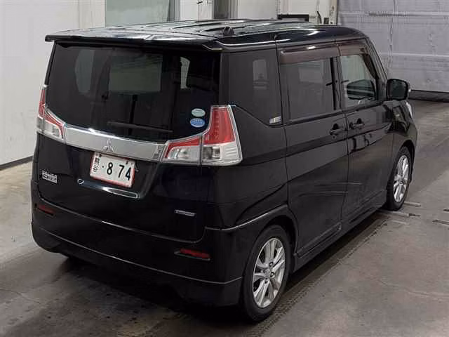 MITSUBISHI DELICA D:2