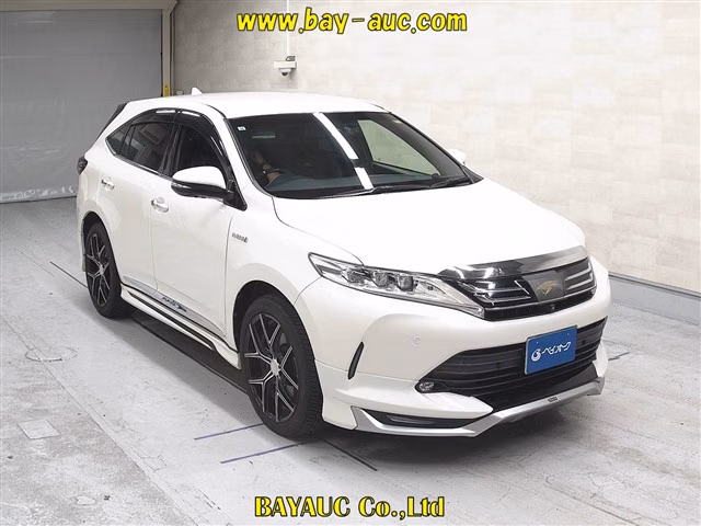 TOYOTA HARRIER