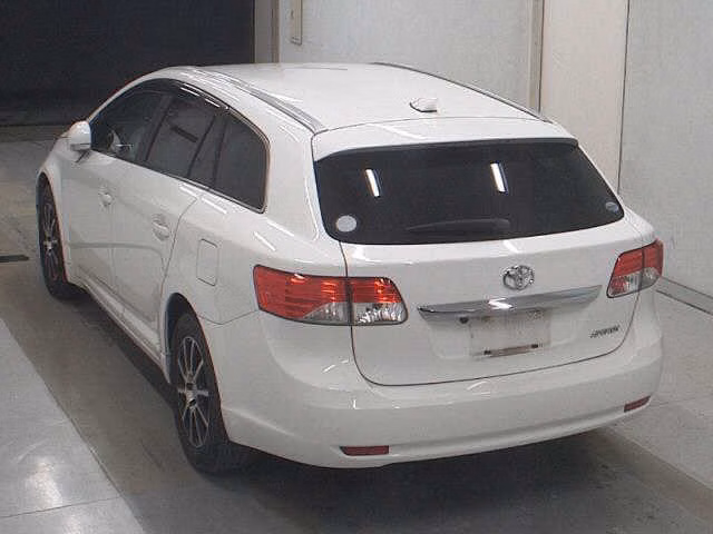 TOYOTA AVENSIS