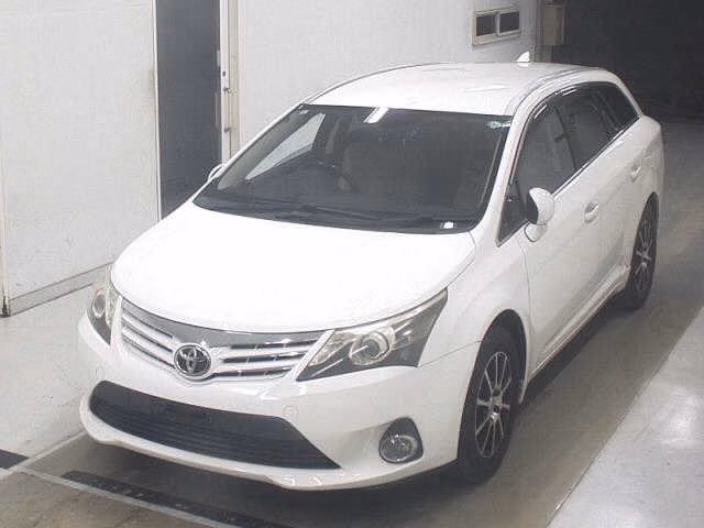TOYOTA AVENSIS