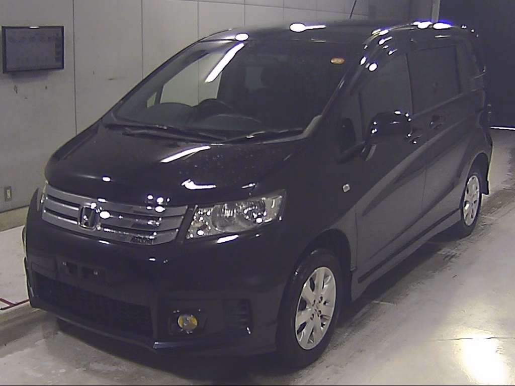 HONDA FREED SPIKE