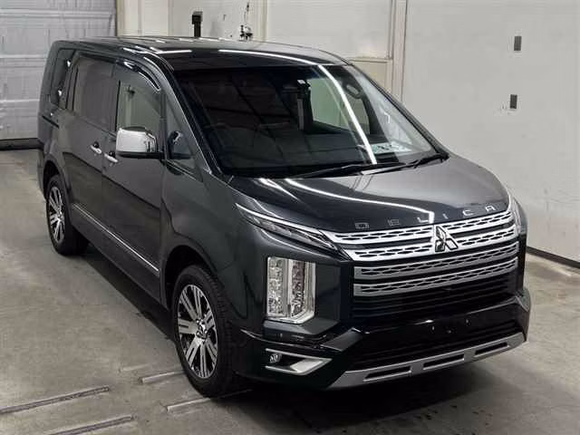 MITSUBISHI DELICA D:5