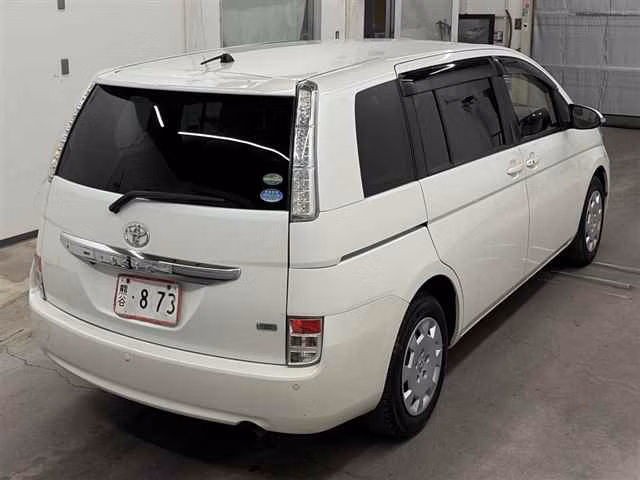 TOYOTA ISIS