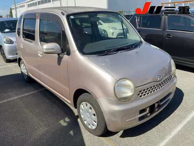 DAIHATSU MOVE LATTE