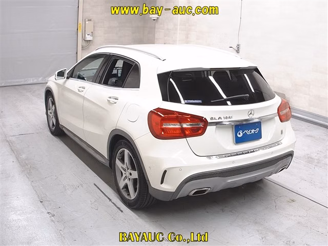 MERCEDES-BENZ GLA-CLASS