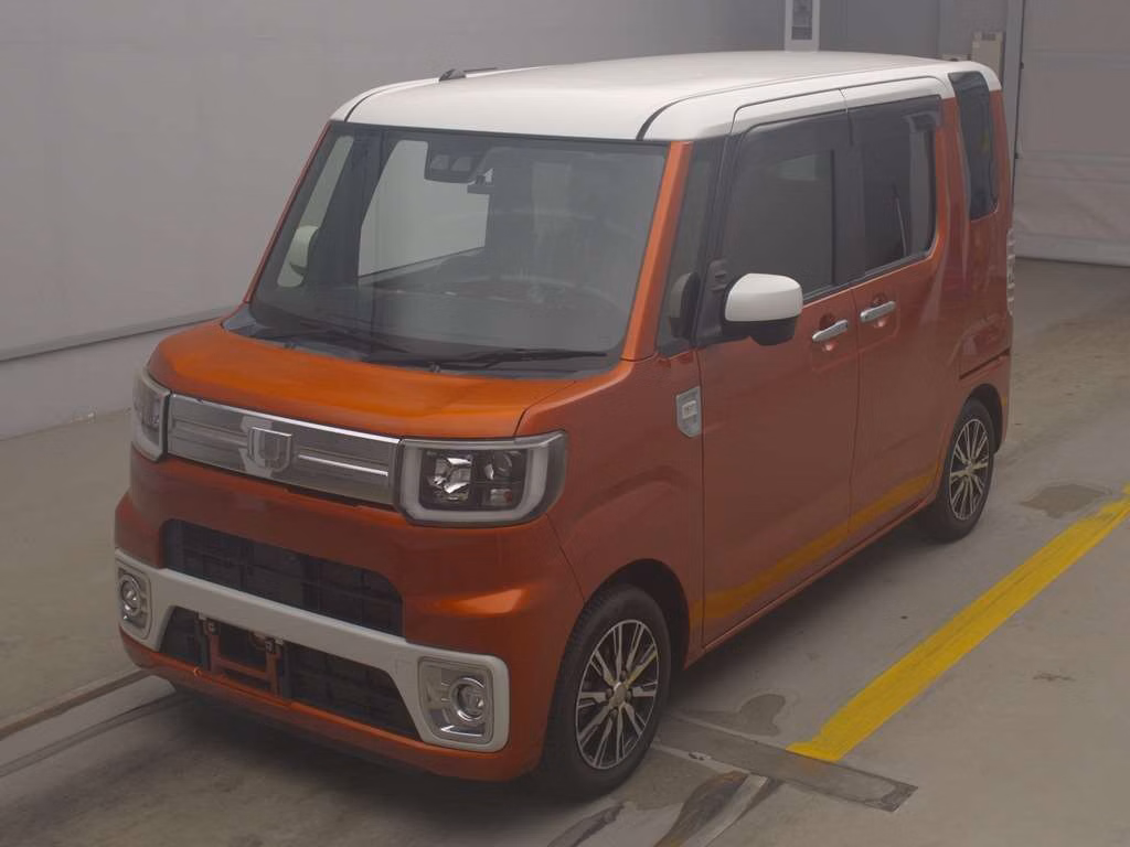 DAIHATSU WAKE