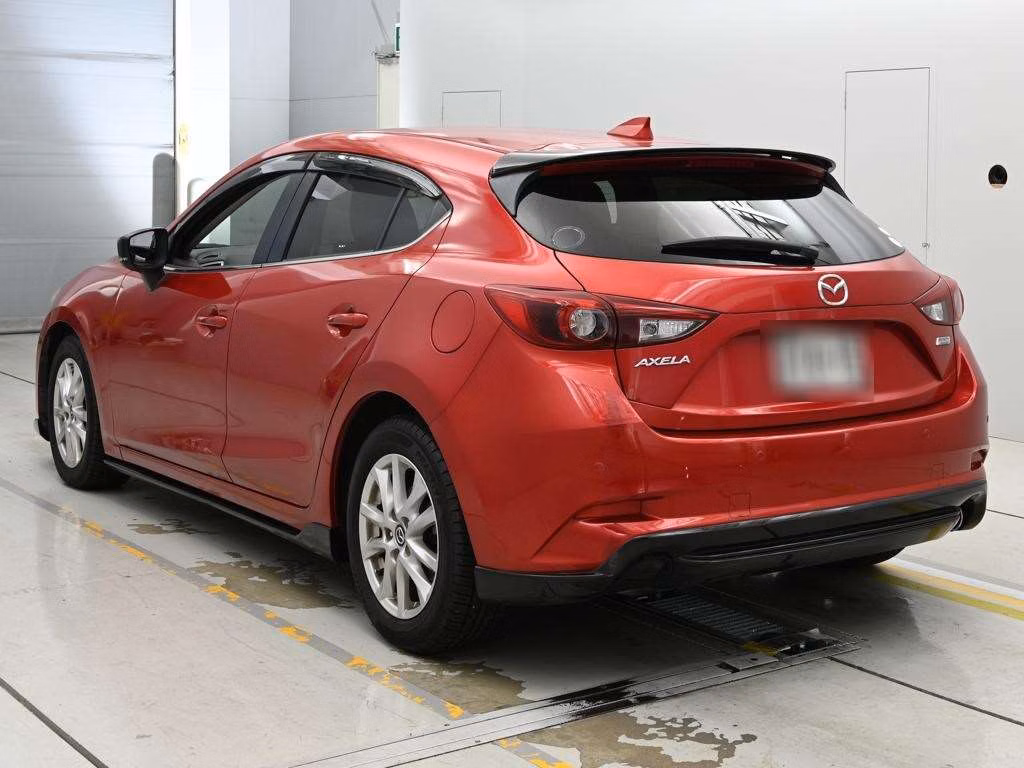 MAZDA AXELA