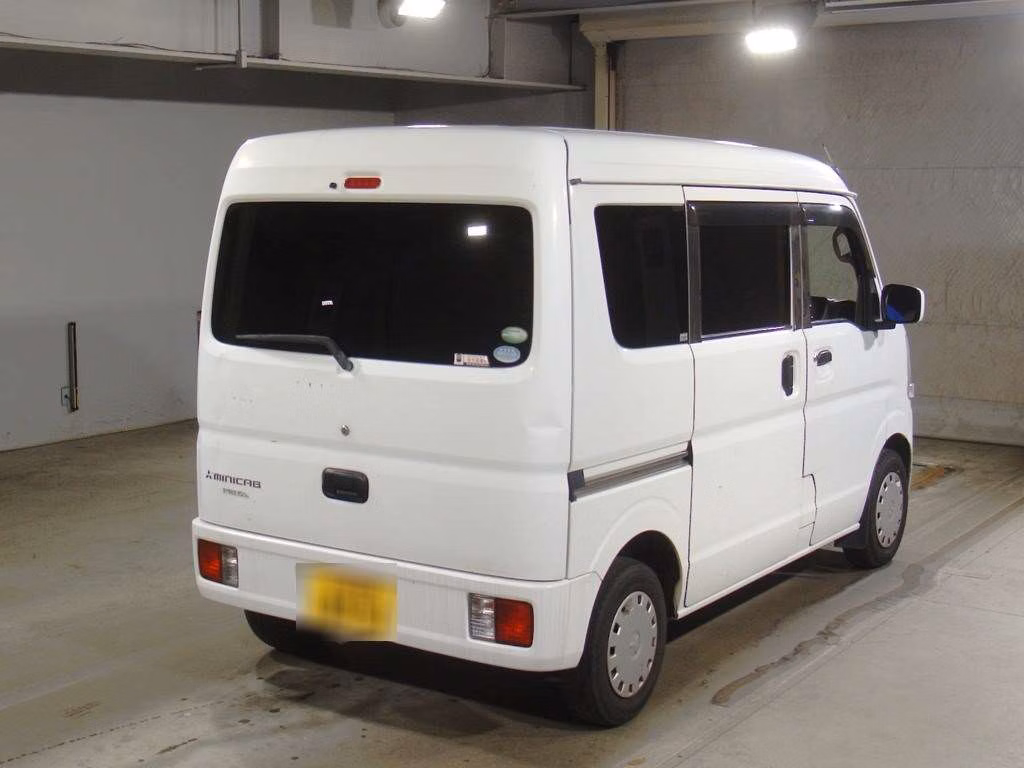 MITSUBISHI MINICAB