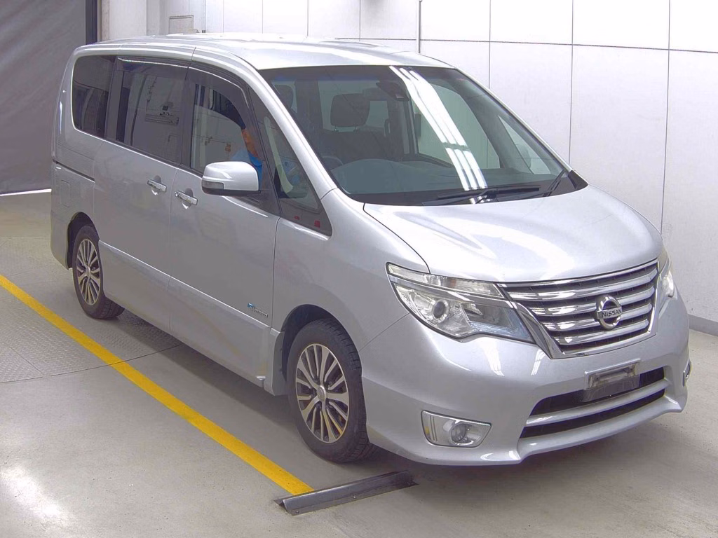 NISSAN SERENA