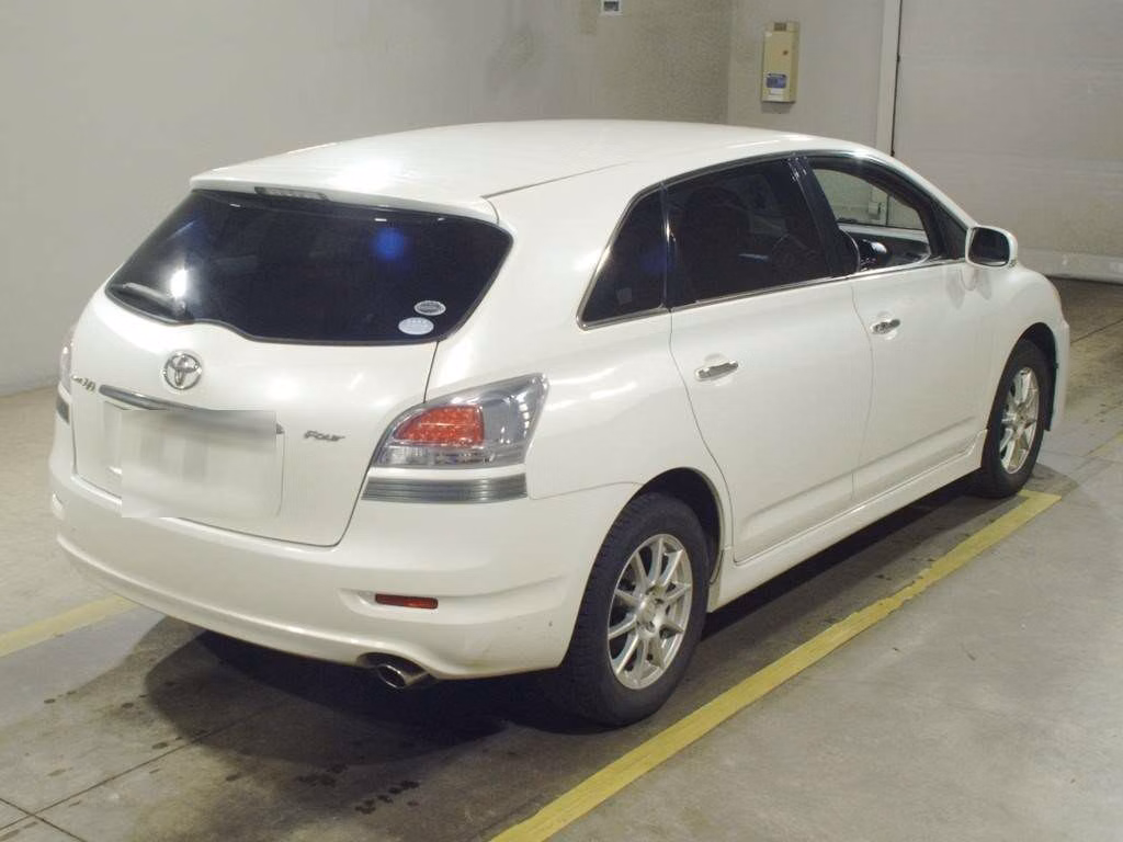 TOYOTA MARK X ZIO