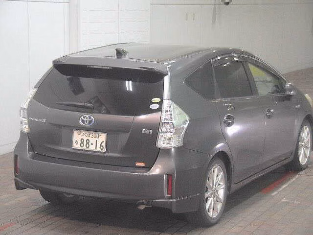 TOYOTA PRIUS ALPHA