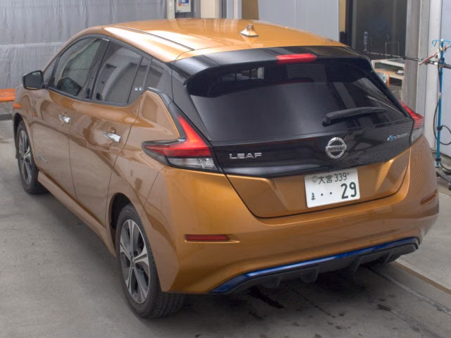NISSAN LEAF