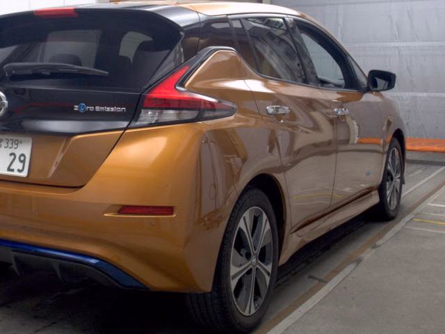 NISSAN LEAF