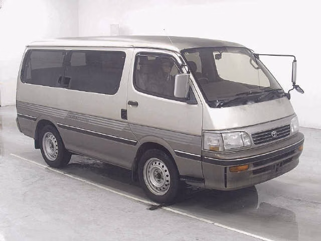 TOYOTA HIACE