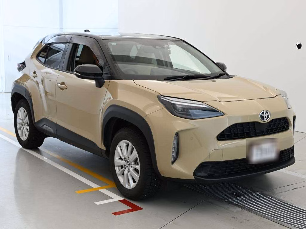 TOYOTA YARIS CROSS