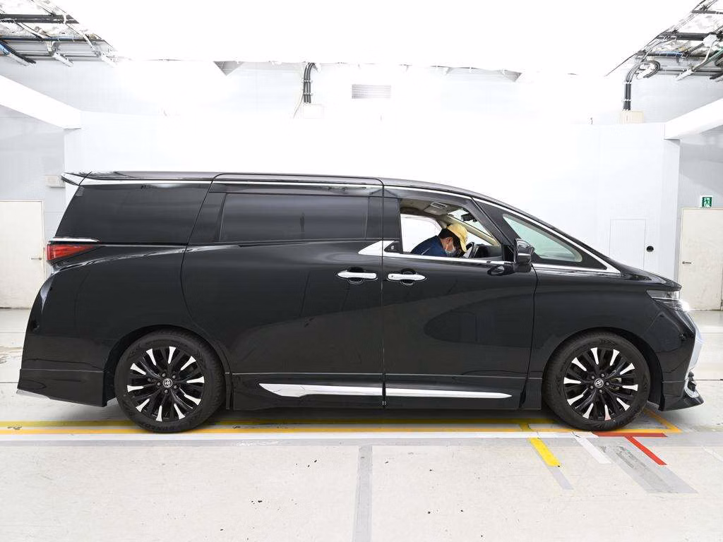 TOYOTA ALPHARD
