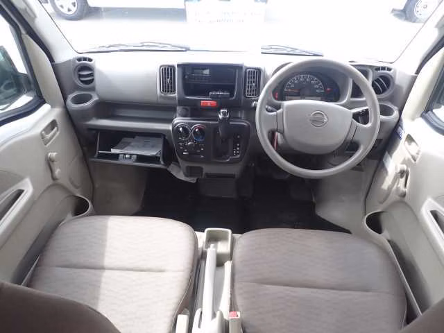 NISSAN NV100 CLIPPER