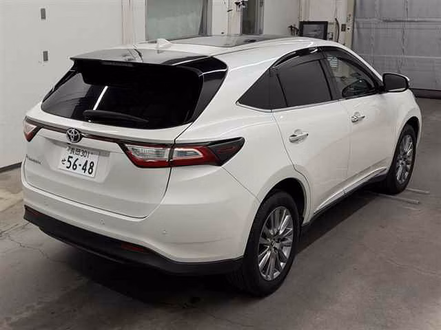 TOYOTA HARRIER