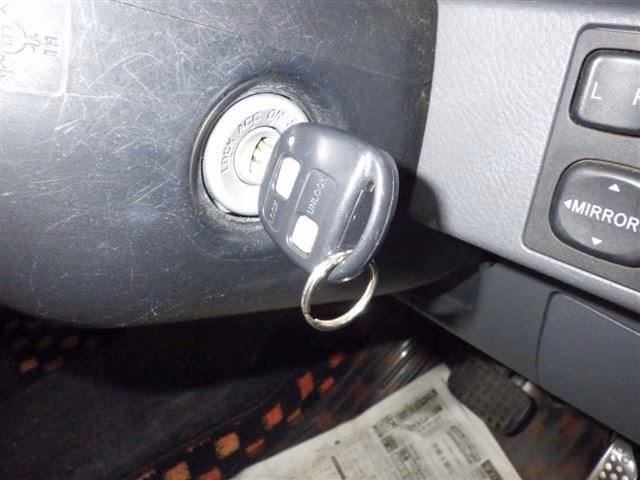 DAIHATSU MOVE LATTE