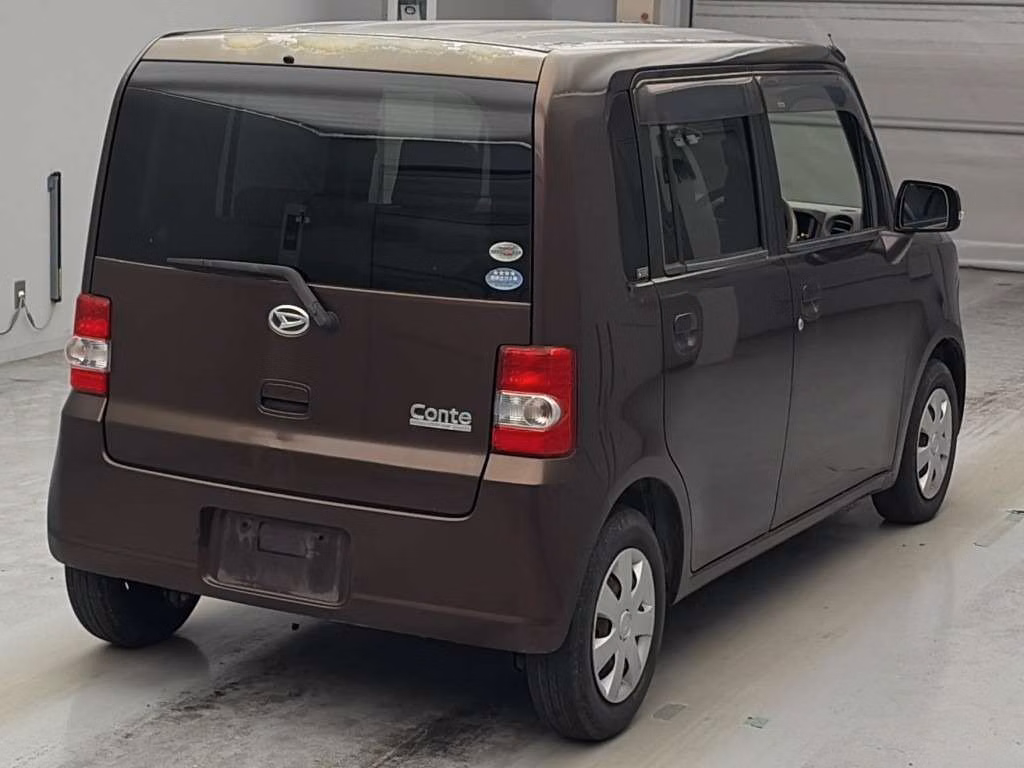 DAIHATSU MOVE CONTE