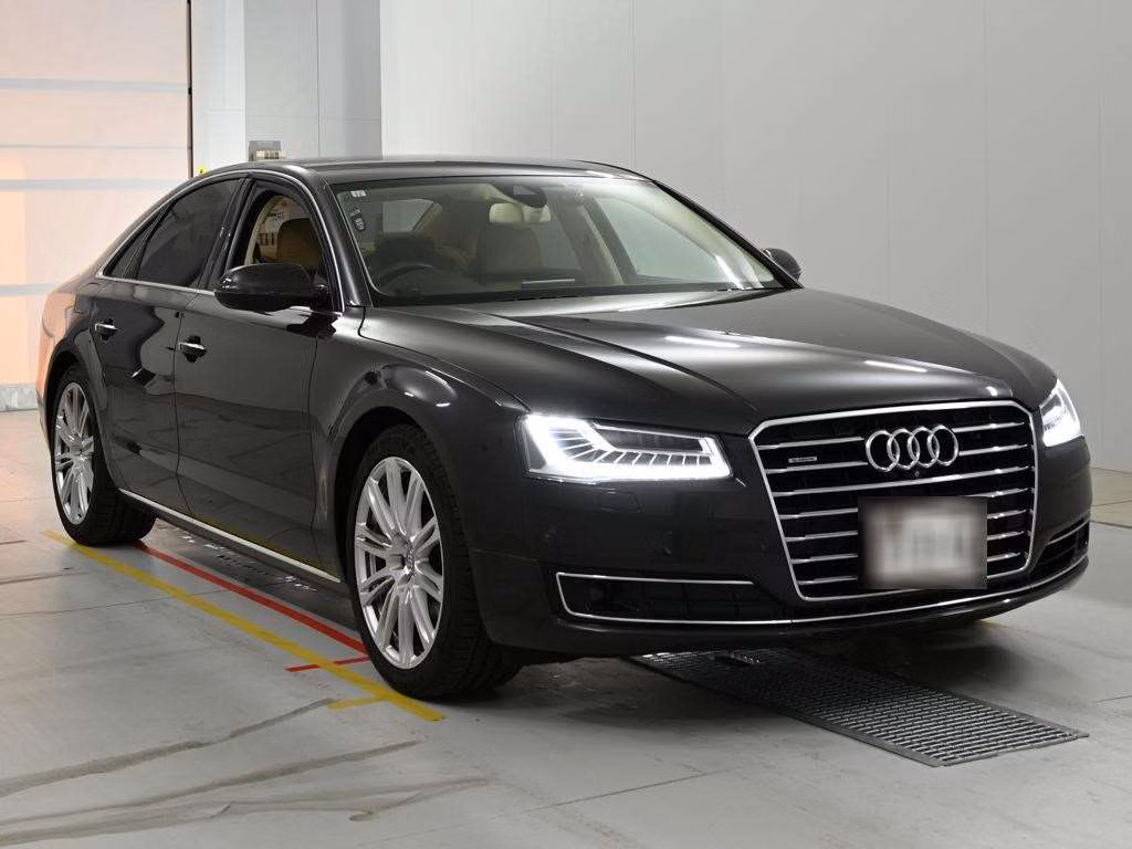 AUDI A8