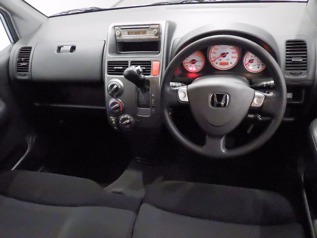 HONDA MOBILIO SPIKE