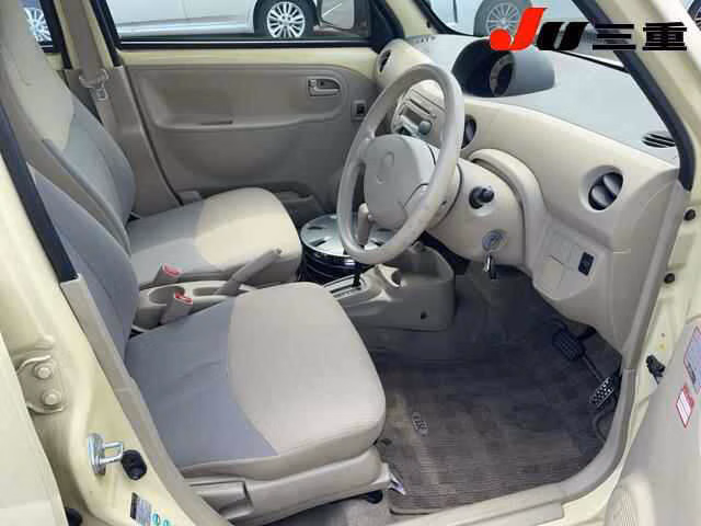 DAIHATSU ESSE
