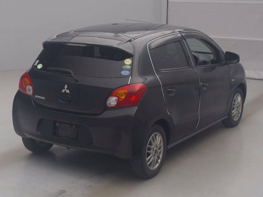 MITSUBISHI MIRAGE