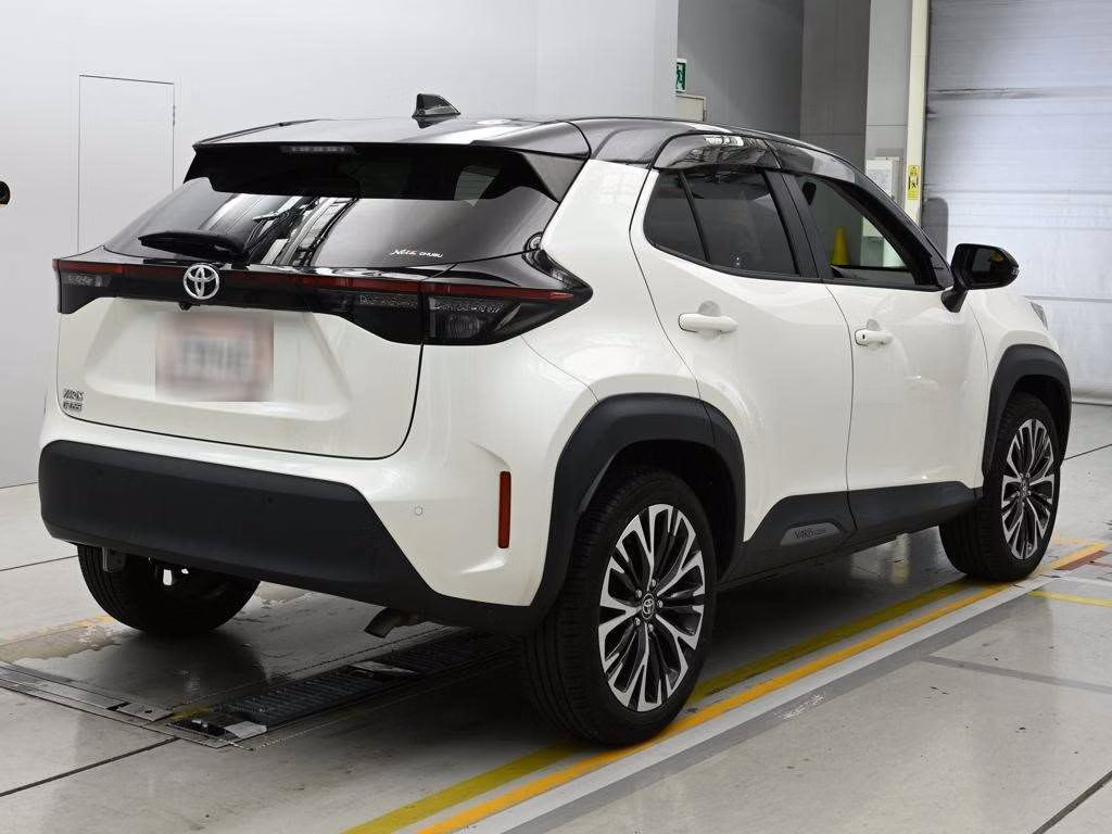 TOYOTA YARIS CROSS