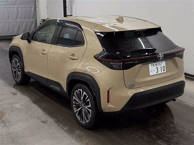 TOYOTA YARIS CROSS