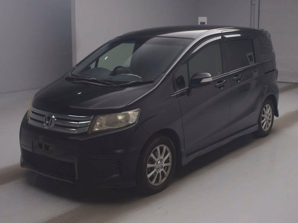 HONDA FREED SPIKE