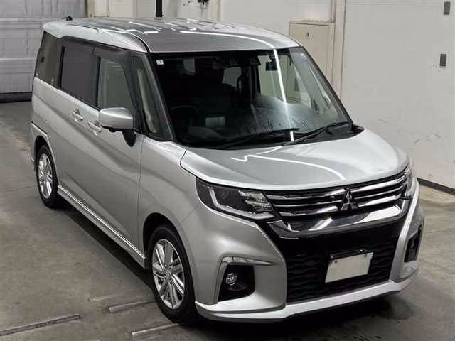 MITSUBISHI DELICA D:2