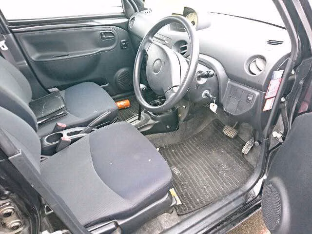 DAIHATSU ESSE