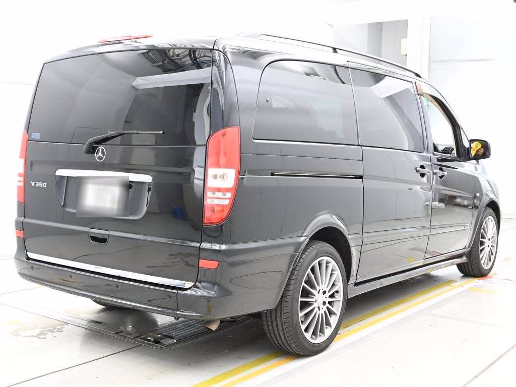 MERCEDES-BENZ V-CLASS