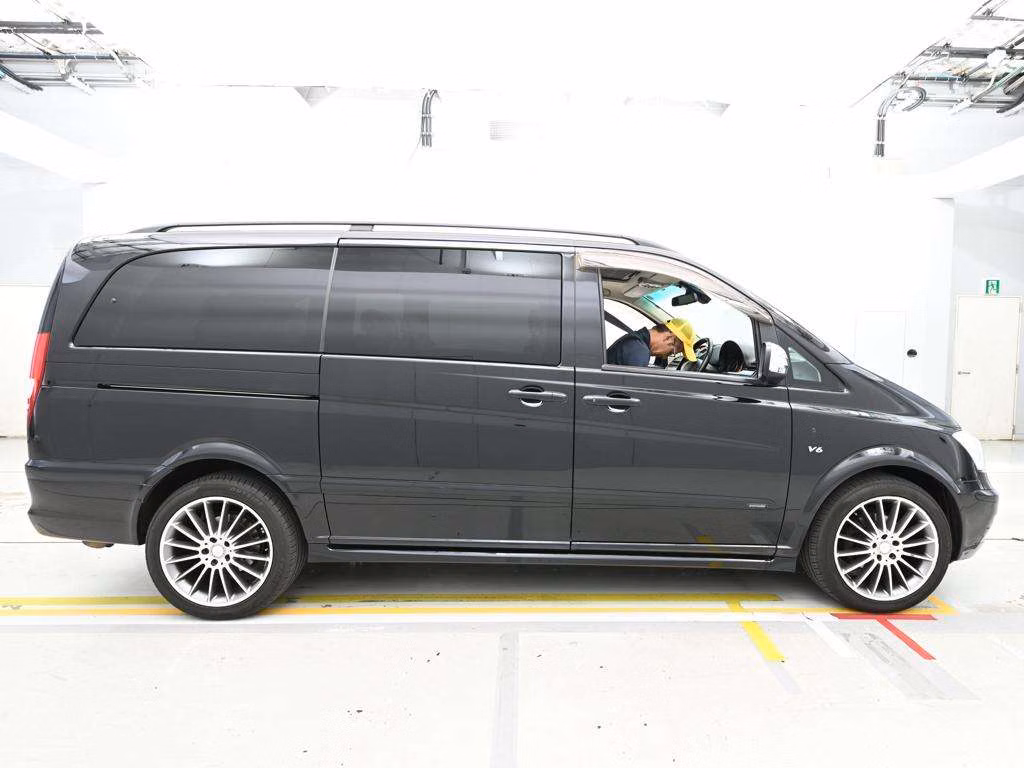 MERCEDES-BENZ V-CLASS