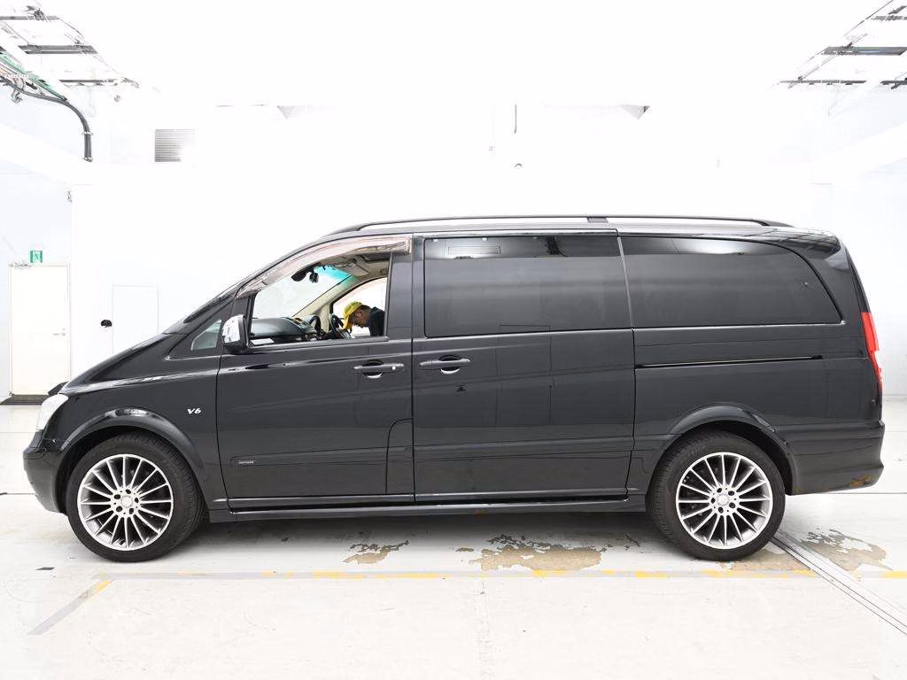 MERCEDES-BENZ V-CLASS