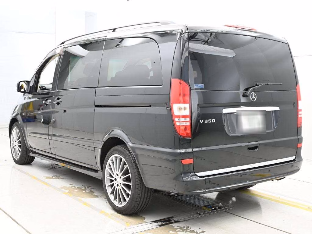 MERCEDES-BENZ V-CLASS