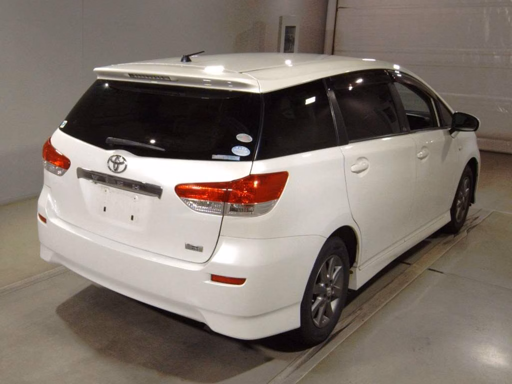 TOYOTA WISH