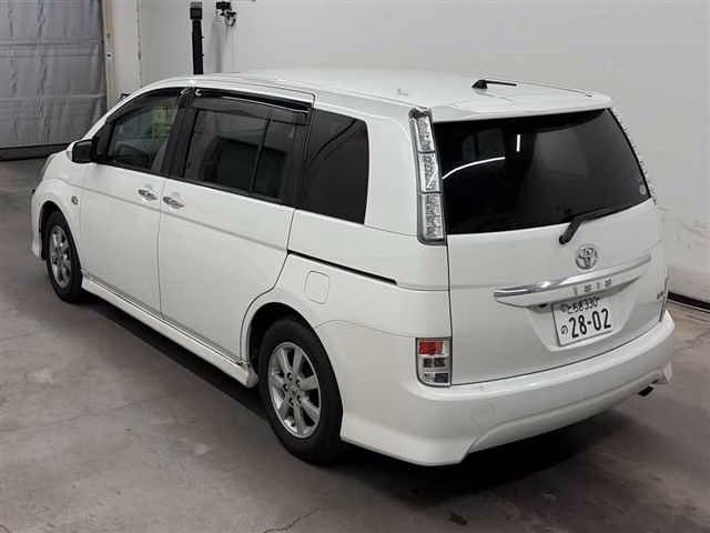 TOYOTA ISIS